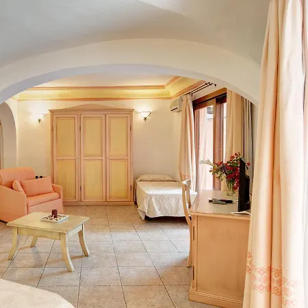Li Graniti Hotel Baia Sardinia