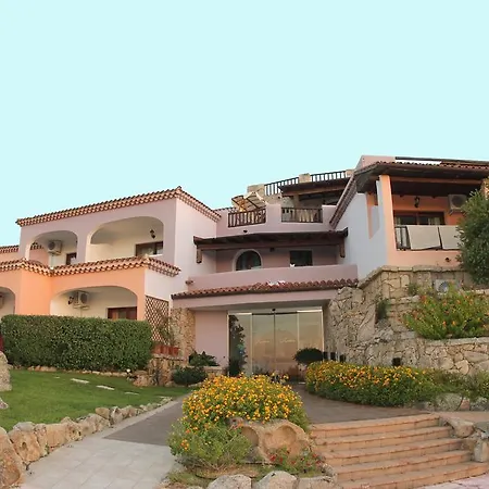 Hotel Li Graniti