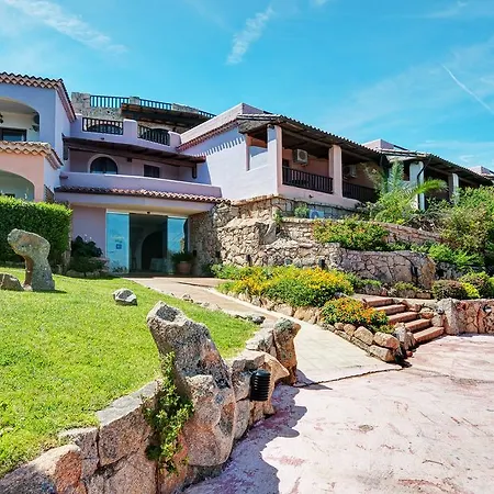 Hotel Li Graniti