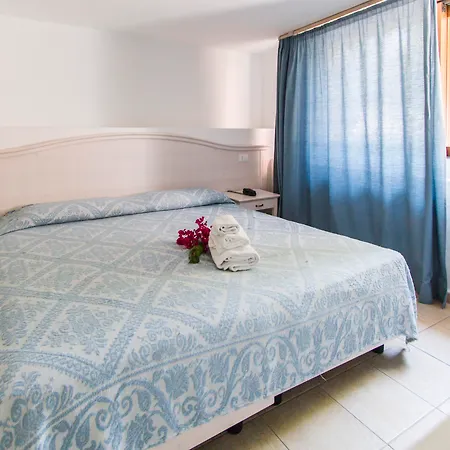 Li Graniti 4* Baja Sardinia